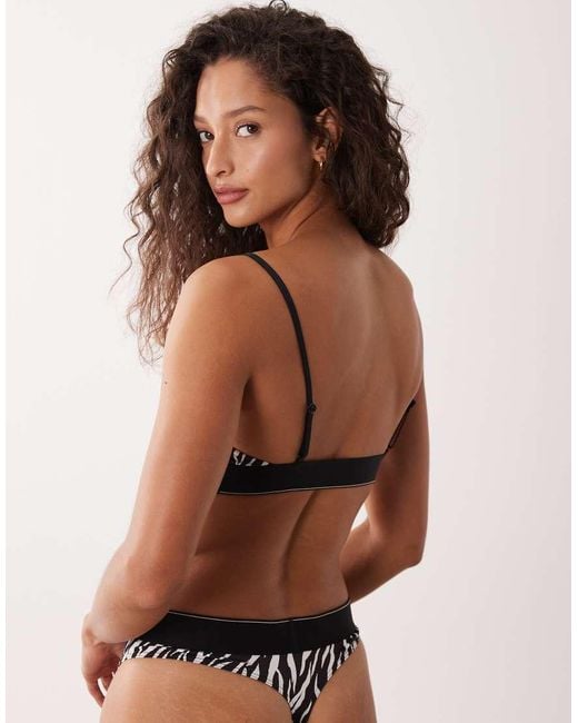 Calvin Klein Black Graphic Logo Lightly Lined Triangle Bra
