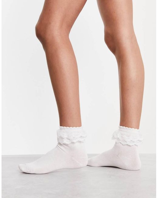 Pieces White Exclusive Frilly Trim Socks