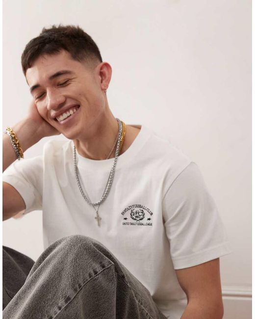 T-Shirt Oversize Squadrata Sporco Con Stampa Grafica "Fantazy Fussball" di Weekday in White da Uomo