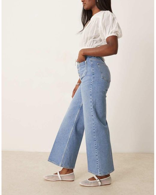 Vaqueros Capri Con Y Botones Delanteros De -Azul ASOS de color Blue