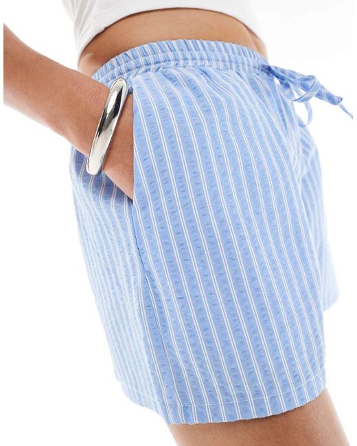 Pantaloncini Stile Boxer A Righe Con Vita Elasticizzata di Daisy Street in Blue