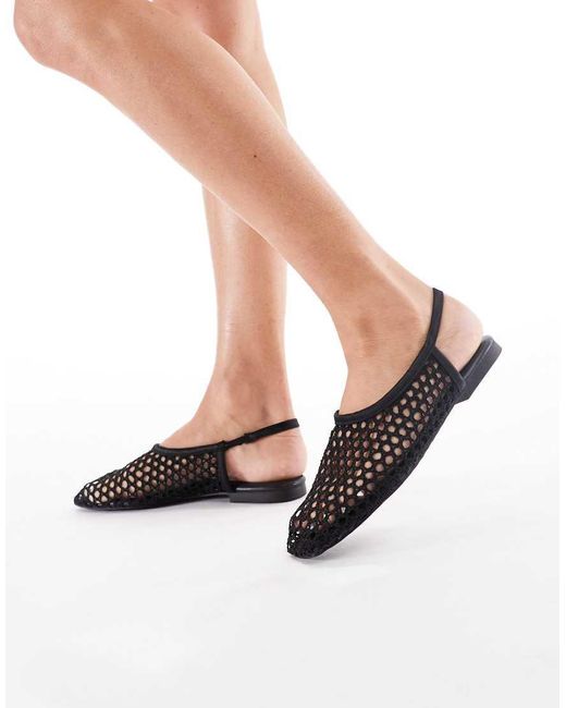 Scarpe Nere Traforate di Stradivarius in White