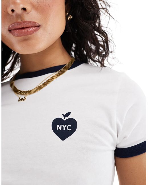 Pull&Bear White Big Apple Baby Tee