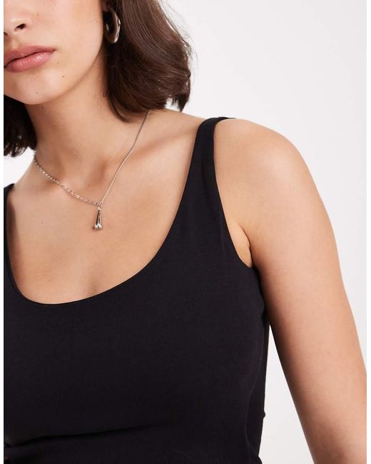 Canotta Corta Basic Nera Con Scollo Rotondo di New Look in Black