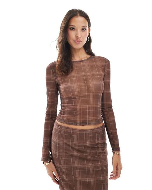 Vero Moda Top Van Doorschijnend Mesh Met Lange Mouwen En Mokka Ruitjesprint, Deel Van Co-Ord Set in het Brown