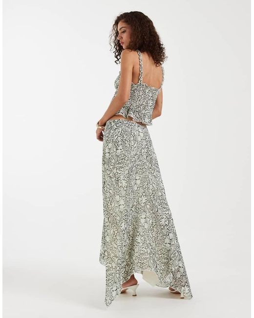 Motel White Co-ord Rumela Blossom Pailsey Midaxi Skirt