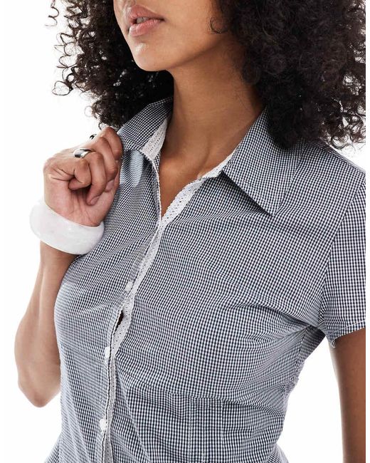 Camicia A Maniche Corte Stretta di Hollister in White