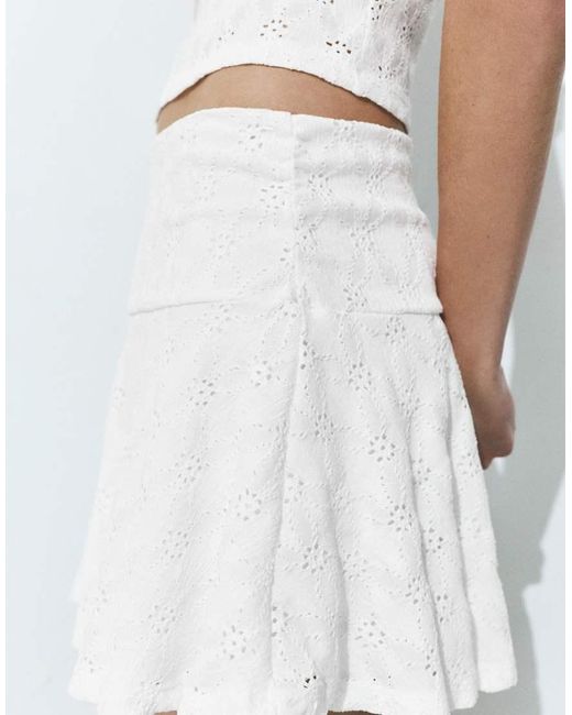 Pull&Bear White Swiss Embroidery Mini Skirt