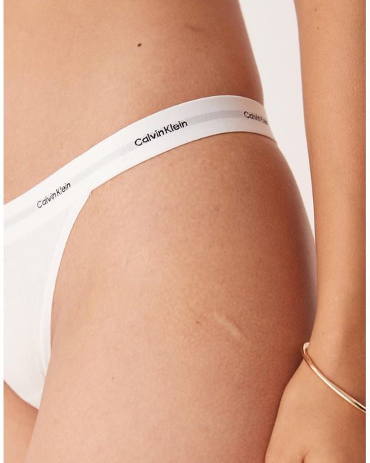 String côtelé en modal Calvin Klein en coloris Brown