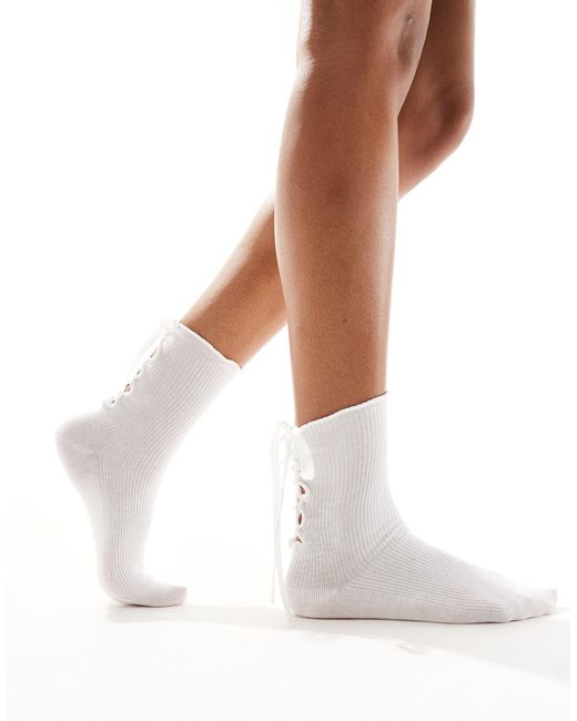 Monki White Ankle Sock With Back Bow