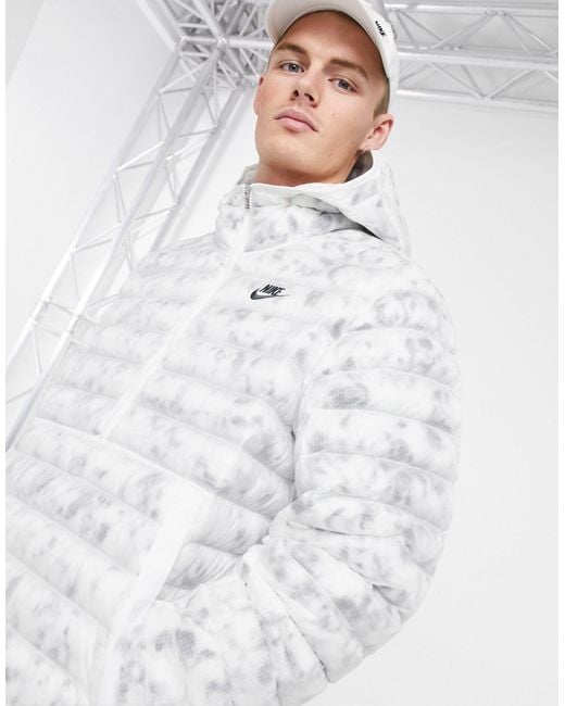 Nike Revival Half-zip Overhead Synthetic Fill Puffer Jacket in White for  Men | Lyst Australia