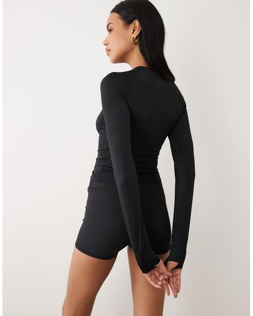 4505 Black Lightweight Active Ruched Front Long Sleeve Running Top