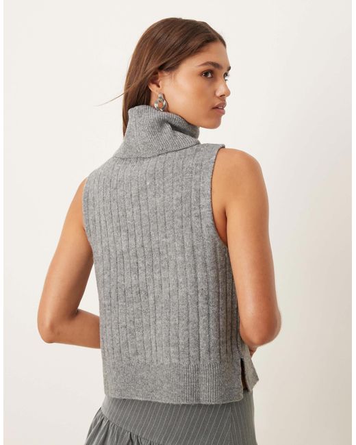 Vila Gray Ribbed High Neck Sleevless Knitted Vest