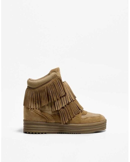 Bershka Brown High Top Wedge Trainers With Fringing