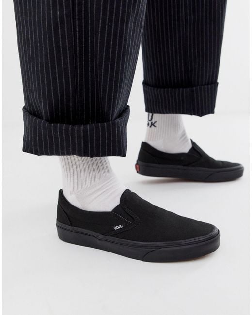 black and white slip on vans outfits
