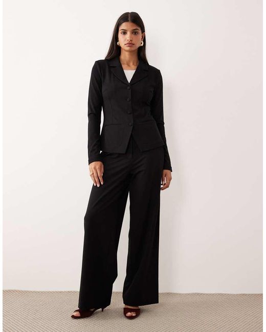 Blazer di Aware in Black