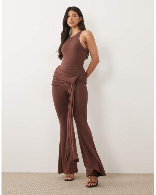 Bella Wanderdoll de color Brown