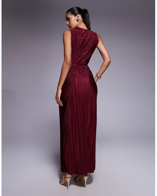 Robe portefeuille longue et sans manches en tissu plissé avec détail noué sur l'avant - bordeaux ASOS en coloris Purple