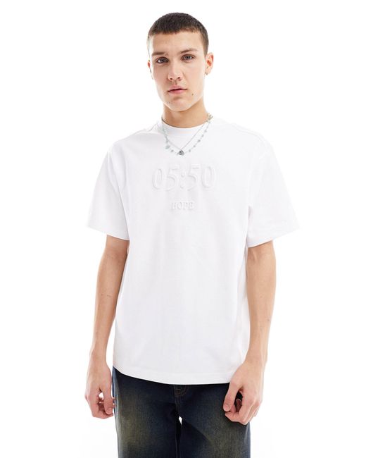 Bershka White Embossed Printed T-shirt for men