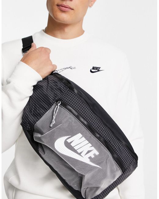 Nike Tech Ripstop Bum Bag in Black for Men - Lyst