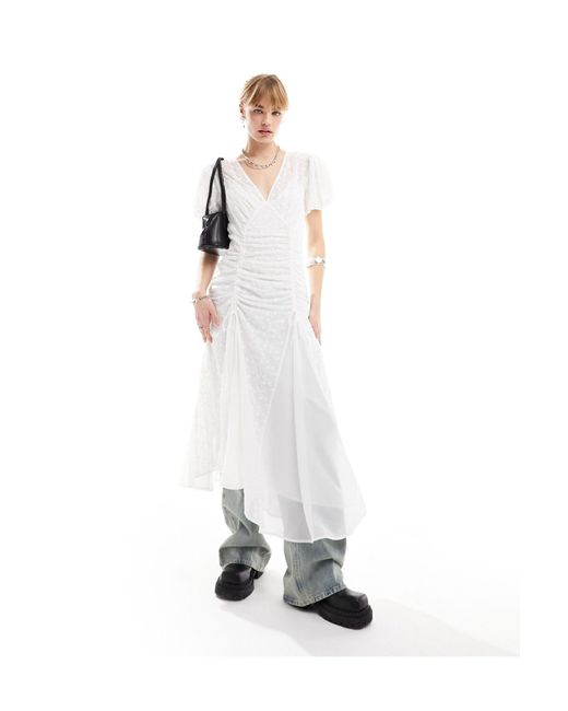 Vestito lungo da giorno bianco con ricami e dettagli arricciati di Reclaimed (vintage) in White