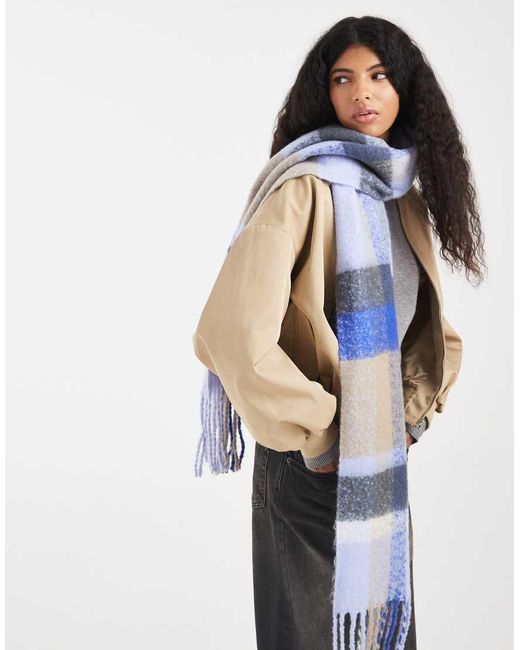 Pieces White Super Soft Tassel Scarf