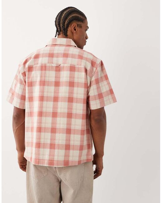 Alden Farah de hombre de color Pink