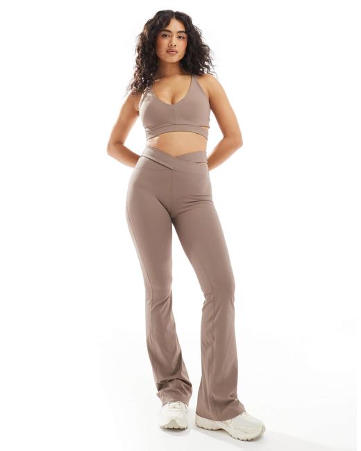 Nike White – zenvy dri-fit – gerippte schlaghose