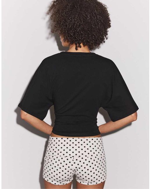 Stradivarius White Japanese Short Sleeve T-shirt