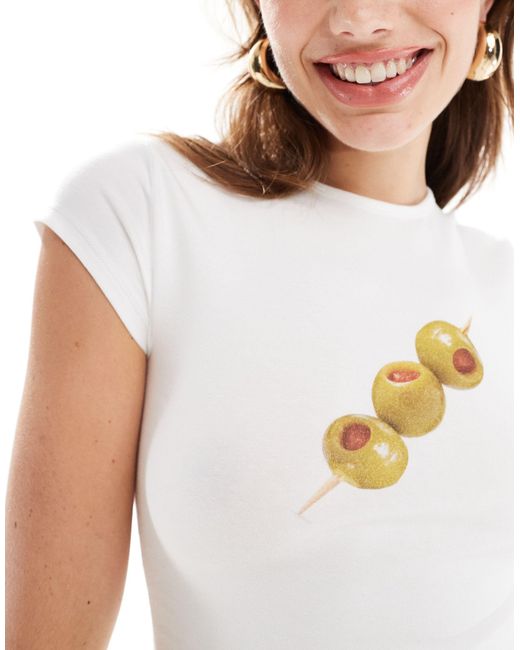 ASOS White – olive – knapp geschnittenes t-shirt