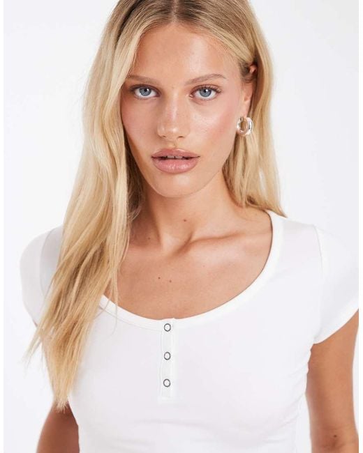 Hollister White Seamless V Front Button Up T-shirt
