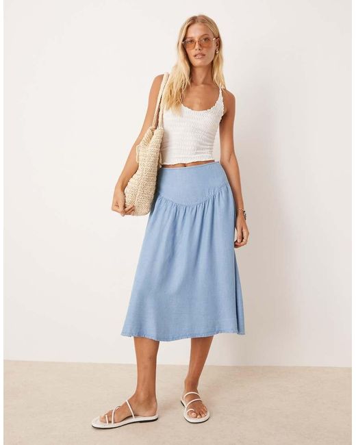 Falda Midi Con Cintura Baja Y Detalles Fruncidos De Mango de color Blue