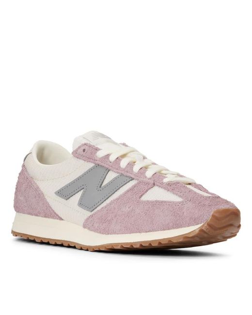 471 di New Balance in Pink