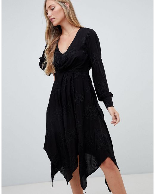 Robe Portefeuille Mi Longue Brodee Synthetique Forever New En Coloris Noir Lyst