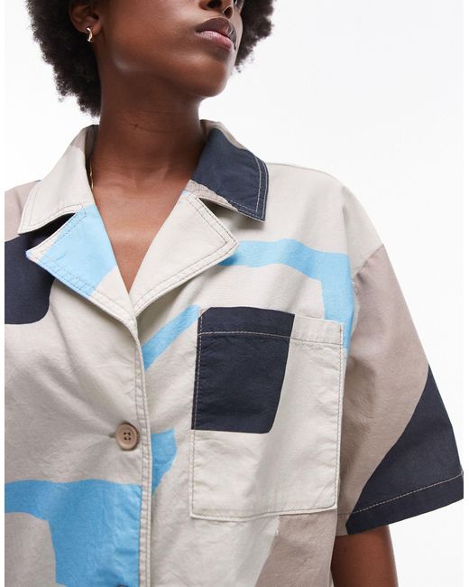 TOPSHOP Blue – kurzärmliges, mehrfarbiges hemd mit abstraktem muster, kombiteil