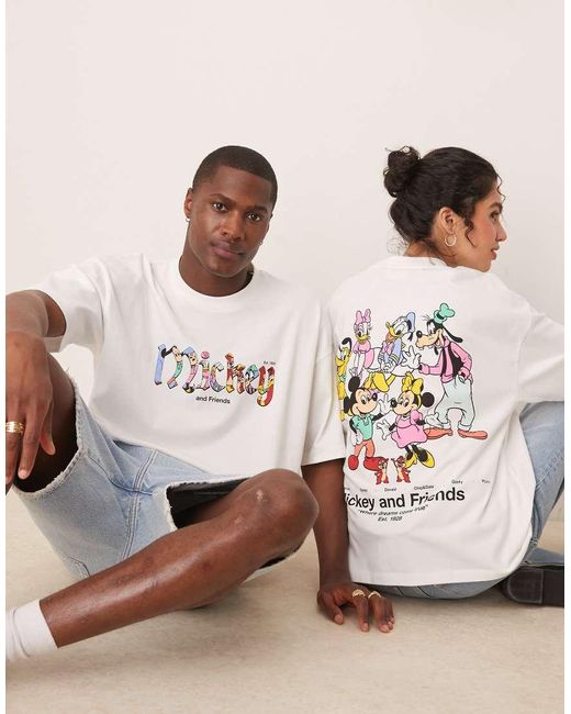 Camiseta Blanca De Corte Cuadrado Extragrande Con Estampados De Mickey Mouse Y Sus Amigos De Disney De ASOS de color Natural