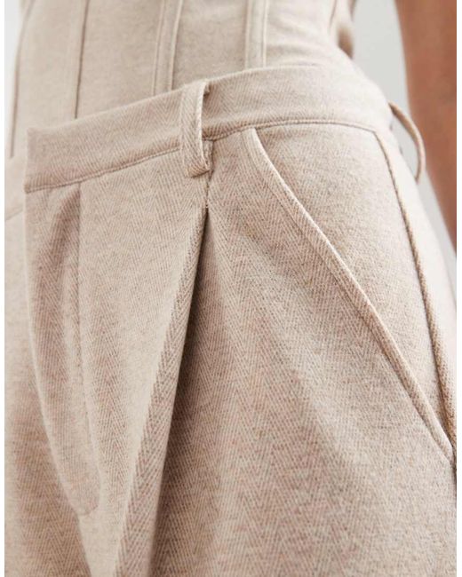 Pantaloni A Fondo Ampio Spazzolati Color Crema Con Motivo A Spina Di Pesce di ASOS in Gray