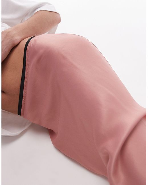 Jupe longue satinée coupée en biais avec bords élastiques TOPSHOP en coloris Pink
