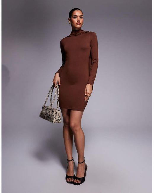 Vestido Corto Marrón Ajustado Con Detalle De Fular De ASOS de color Brown