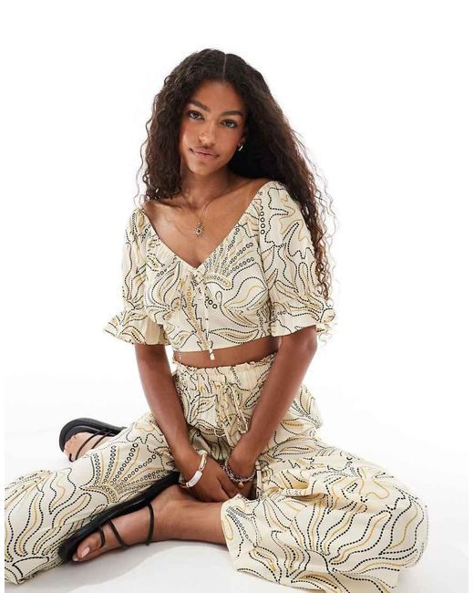Wednesday's Girl Yellow Bloom Detail Puff Sleeve Cropped Blouse