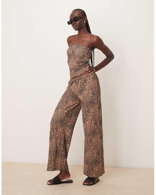 ASOS Brown – trägerloses longline-oberteil mit leopardenmuster, kombiteil