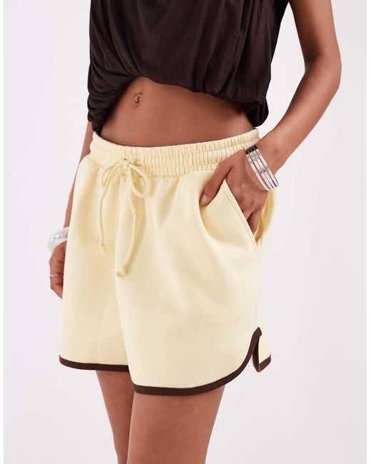 ASOS Hardloopshort in het Natural