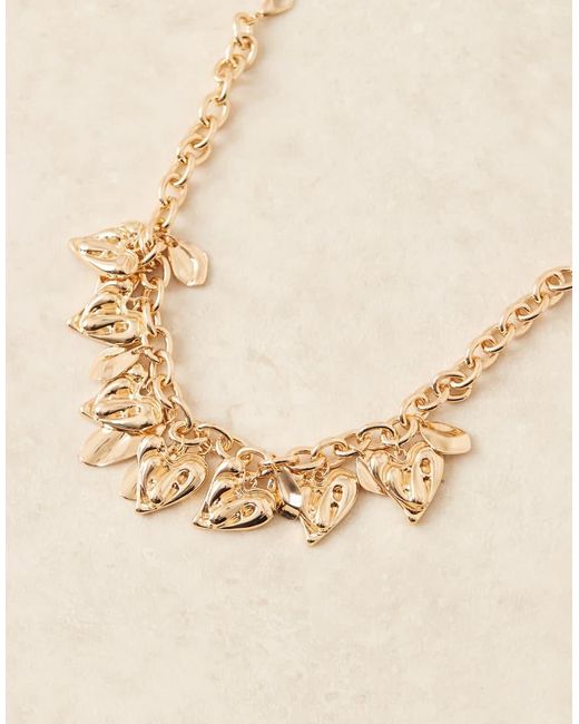 Collana Dorata Con Charm A Forma Di Cuore di ASOS in Brown