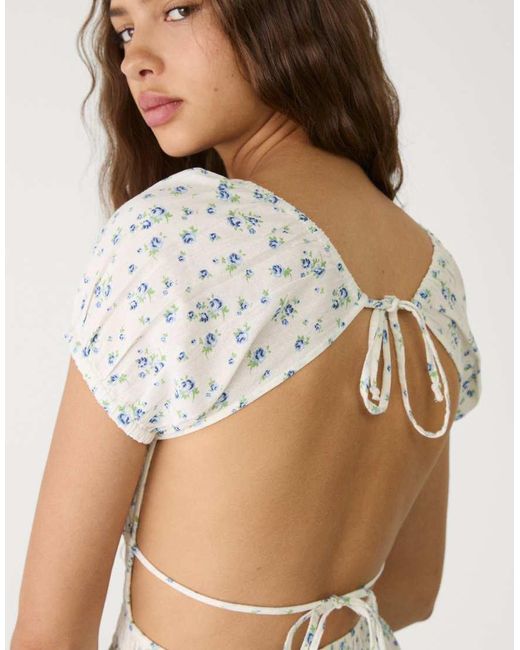 Vestito Corto Écru di Stradivarius in White