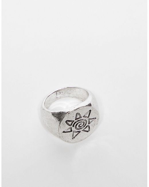 Reclaimed (vintage) White Unisex Ring With Sketchy Sun