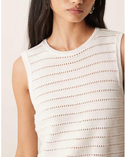 Jdy Natural Boxy Knit Scallop Edge Vest With Crochet Detail Piping