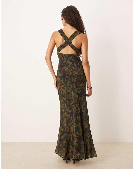 ASOS Maxi-Jurk Met Bandjes Aan De Achterkant En Ruches Aan De Zomen in het Green
