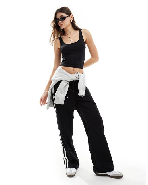 Str di Stradivarius in Black