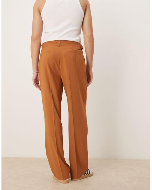 Pantalones De Vestir Color Óxido De Pernera Ancha Con Cinturón Y Pinzas De Tejido Efecto Lino De -Naranja ASOS de hombre de color Natural
