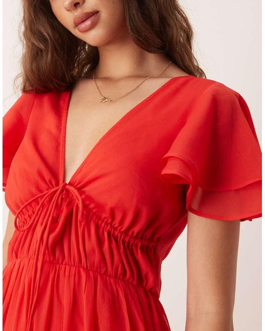 ASOS Maxi Jurk Met V-Hals, Uitlopende Mouwen En Uitsnijding in het Red